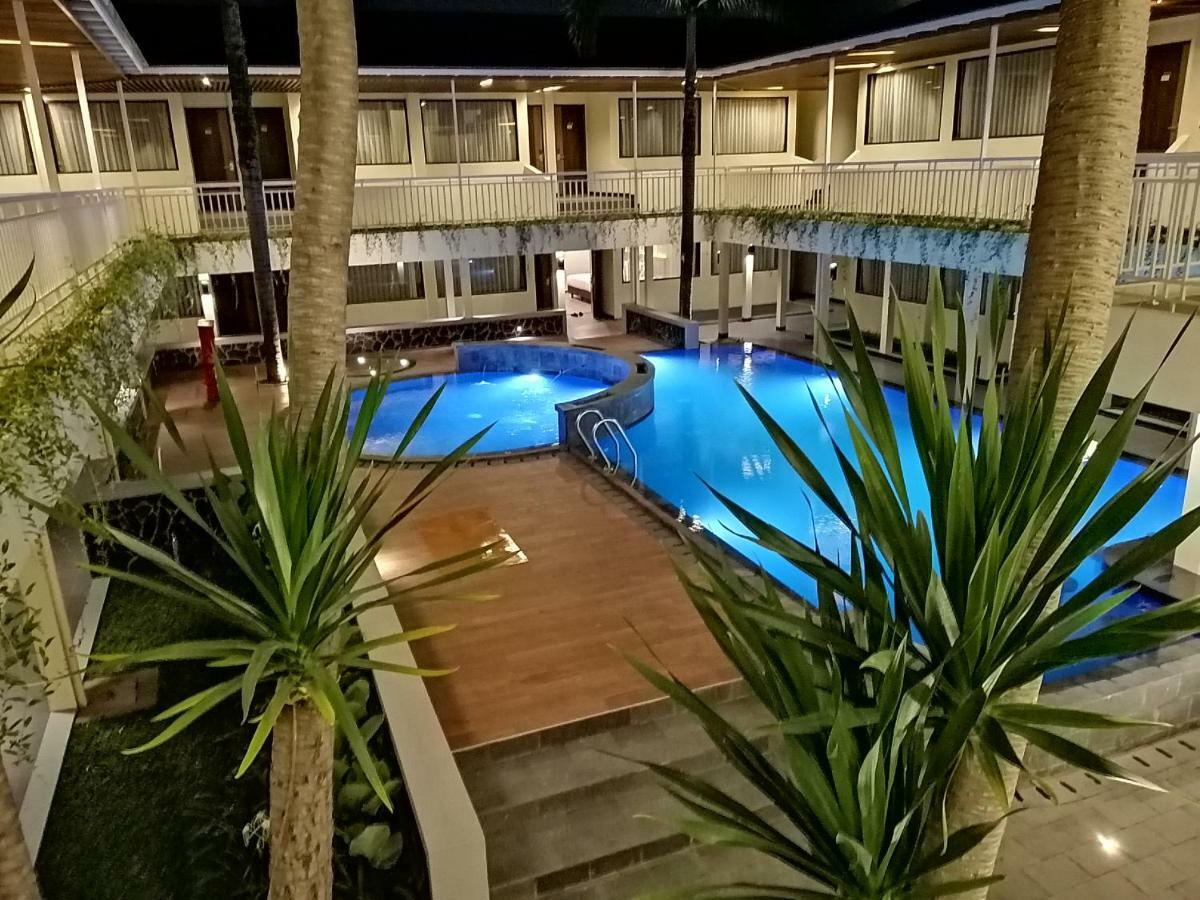 Arkeo Hotel Bandung Exterior photo