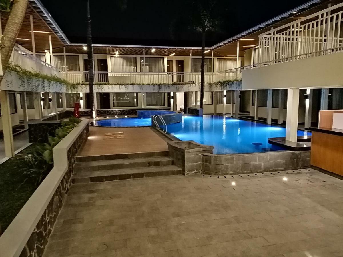 Arkeo Hotel Bandung Exterior photo